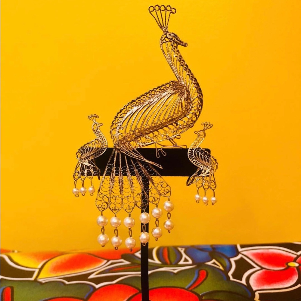 Vintage Peacock Filigrana-Pearl Brooch & Earrings